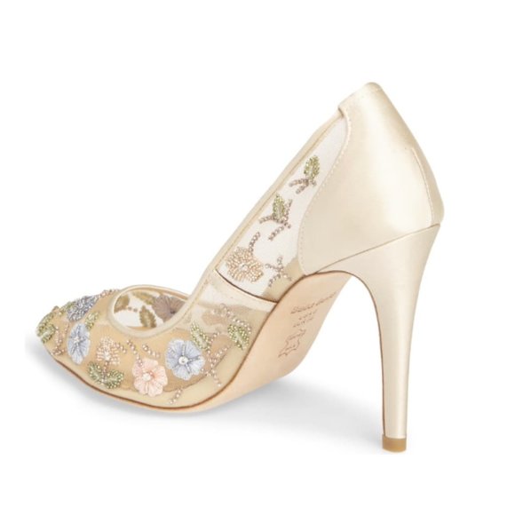 Chloe by Bella Belle - Picture 3 of 8